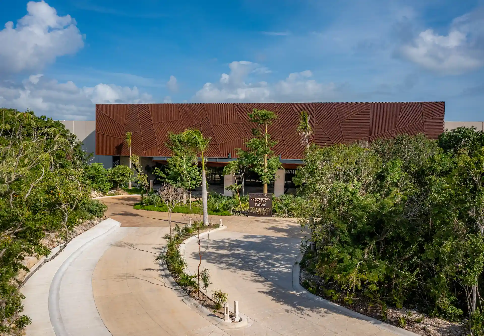 Spacious Tulkal Convention Center at Conrad Tulum, designed for large events and conferences with modern amenities